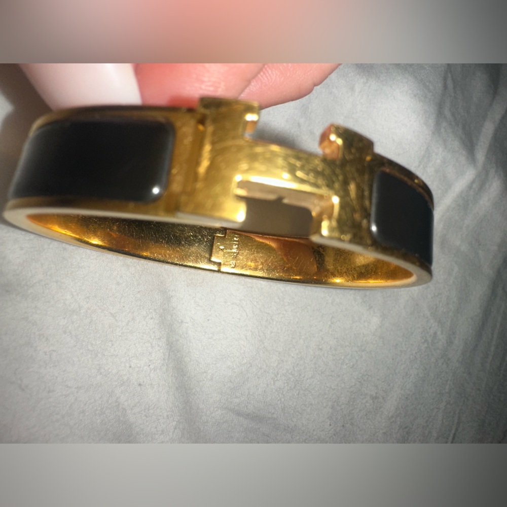 Hermes Clic H Bracelet - Picture 9 of 15